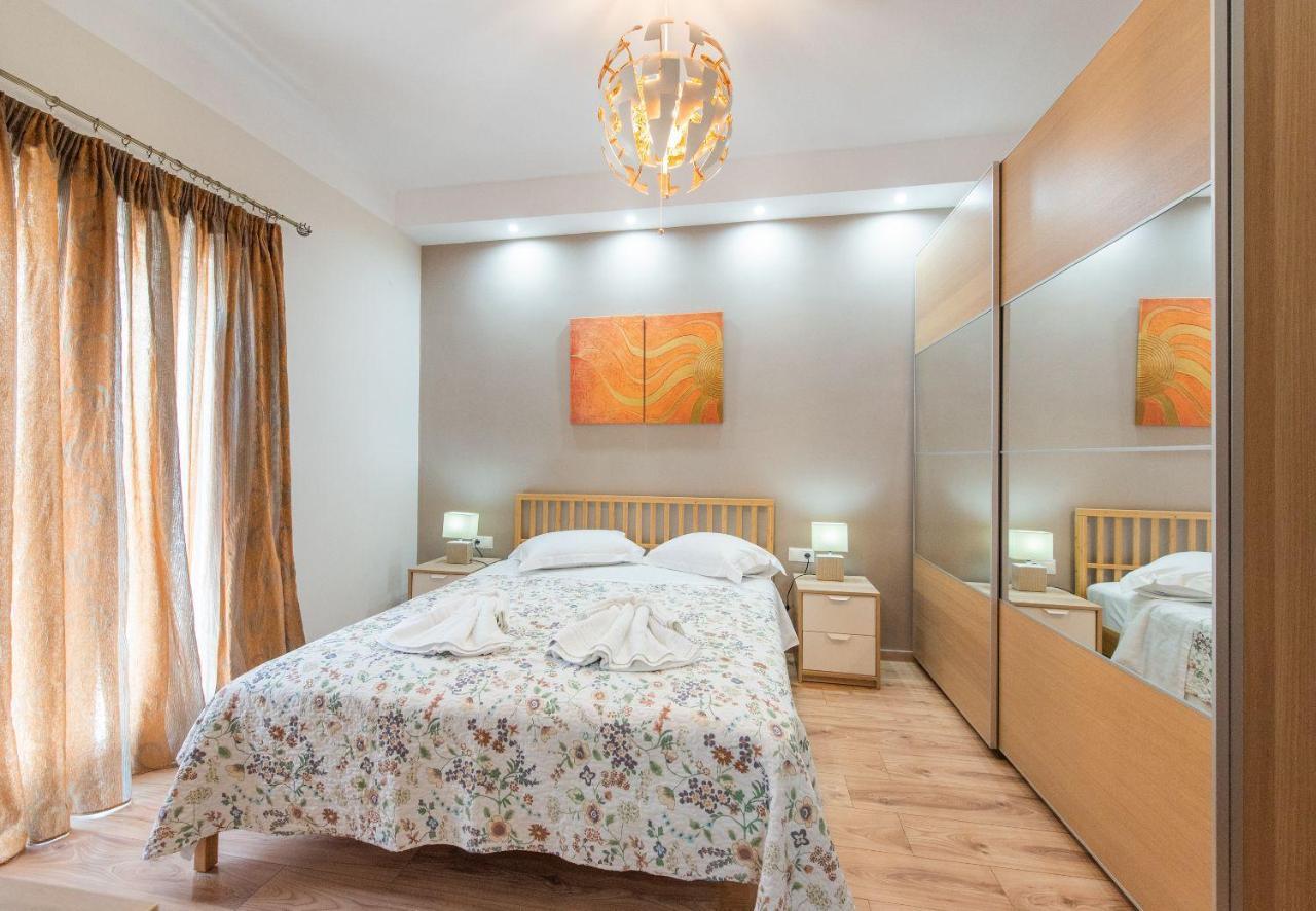 Apricot By Halu! Cozy Apt Next To Agia Sophia Metro Station Thessaloníki Eksteriør billede