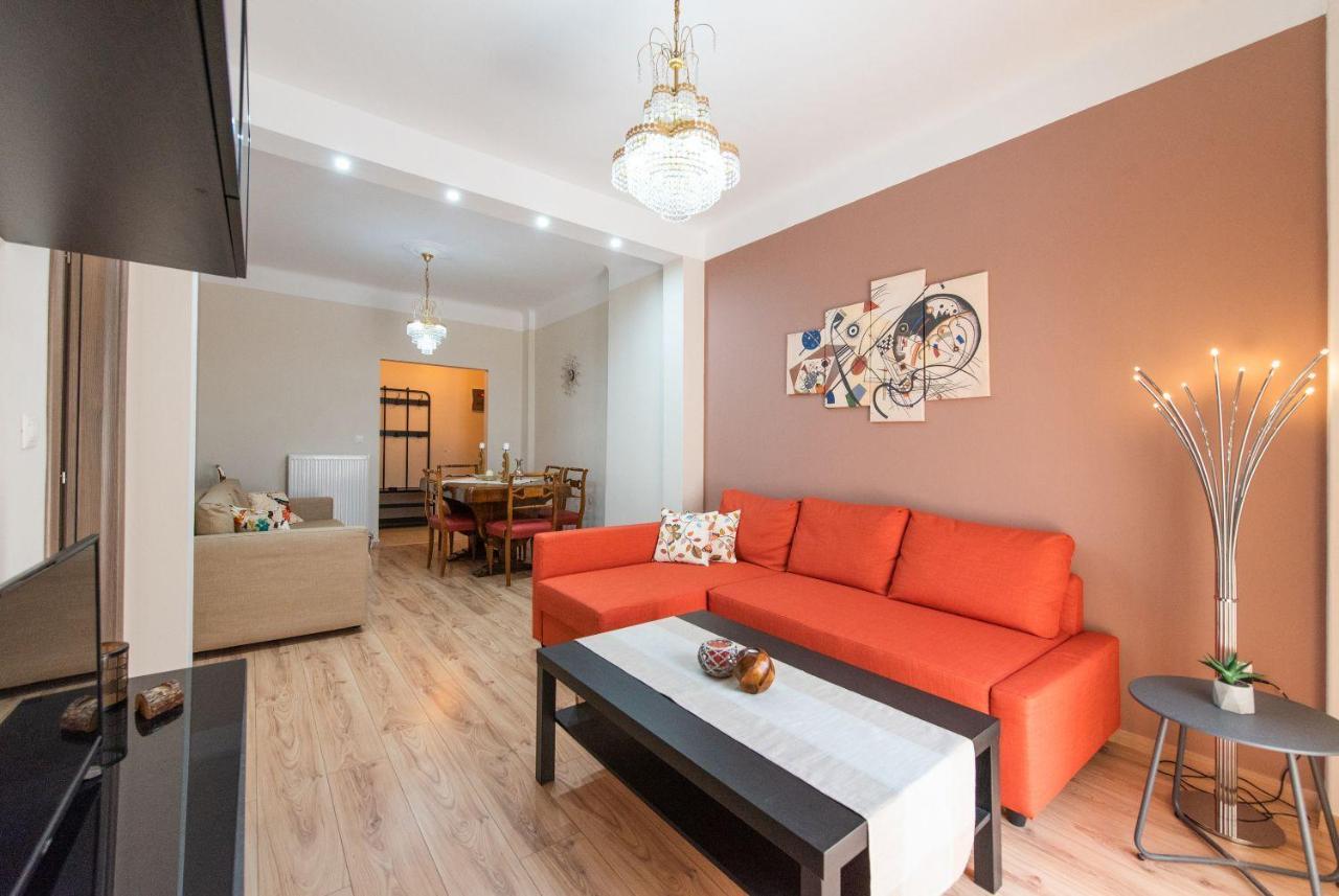 Apricot By Halu! Cozy Apt Next To Agia Sophia Metro Station Thessaloníki Eksteriør billede