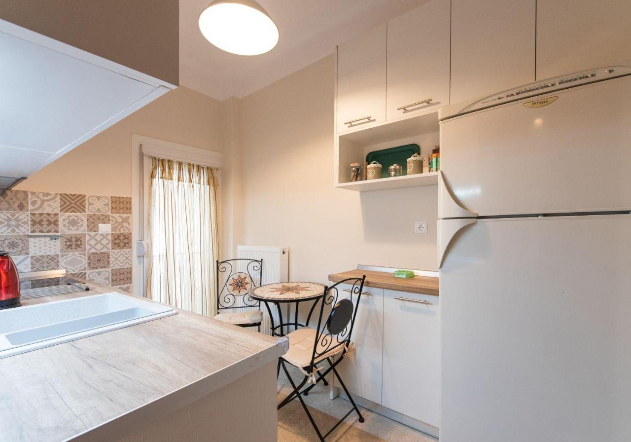 Apricot By Halu! Cozy Apt Next To Agia Sophia Metro Station Thessaloníki Eksteriør billede